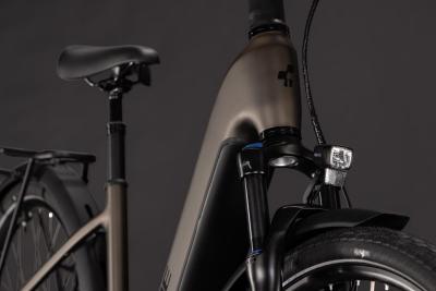 Cube Touring Hybrid Pro 800 metallicumbra'n'black Gr&ouml;&szlig;e: Easy Entry 54 cm Produktbild 5